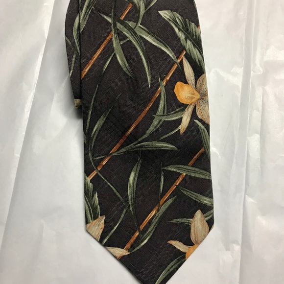 Tommy Bahama Other - Tommy Bahama 100% Silk Men’s Tie